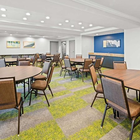 Spark By Hilton Woodbridge Zewnętrze zdjęcie