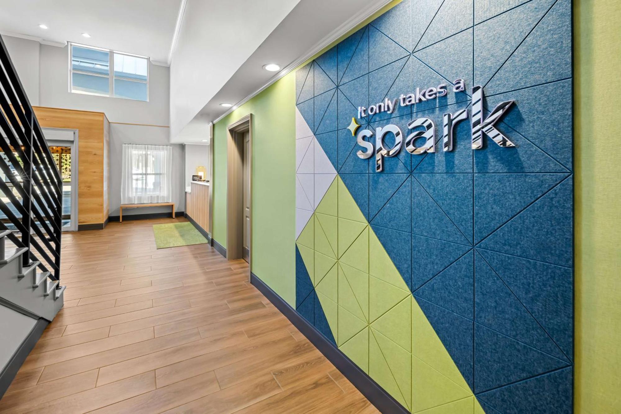 Spark By Hilton Woodbridge Zewnętrze zdjęcie